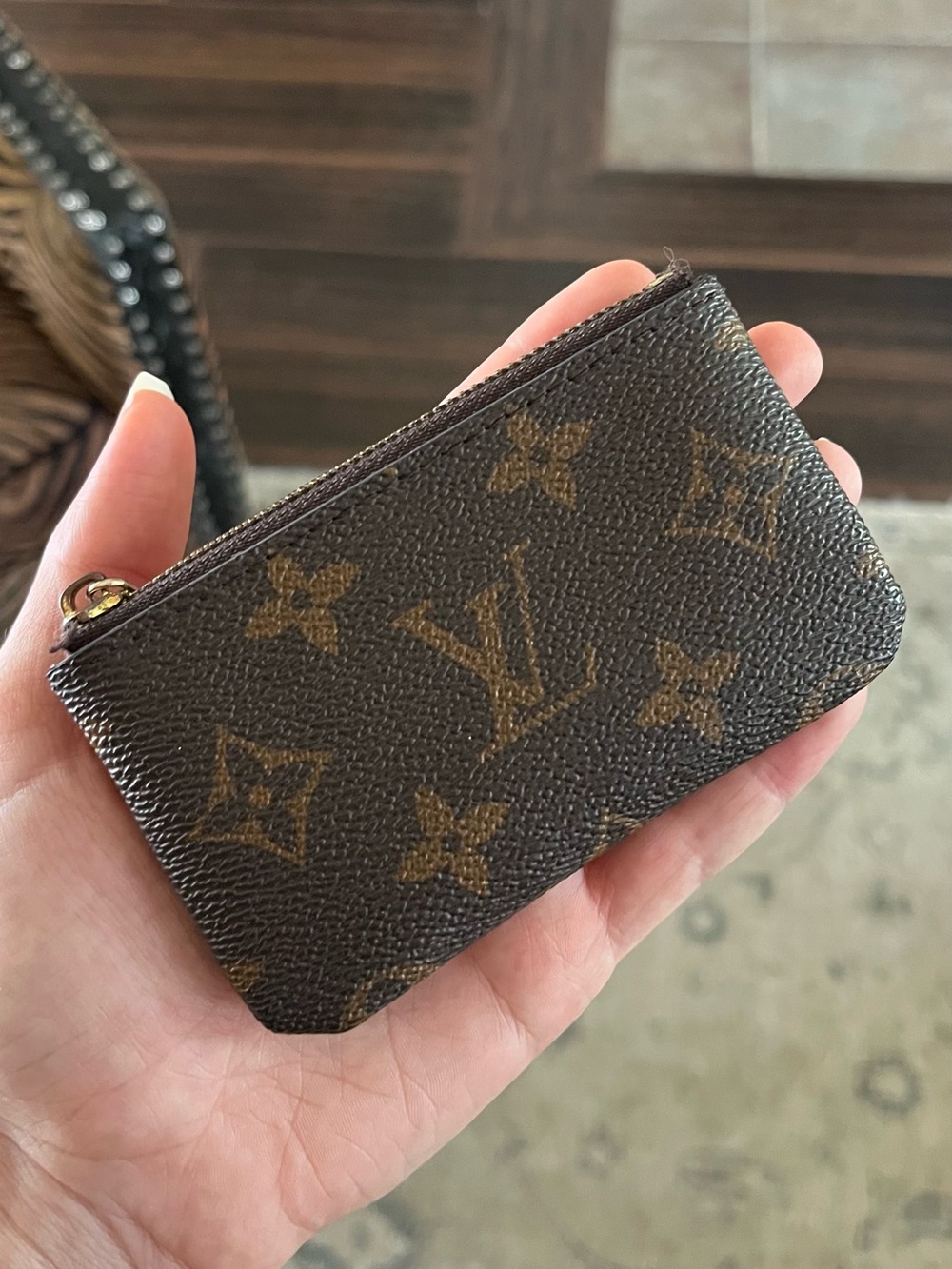Small leather coin purse